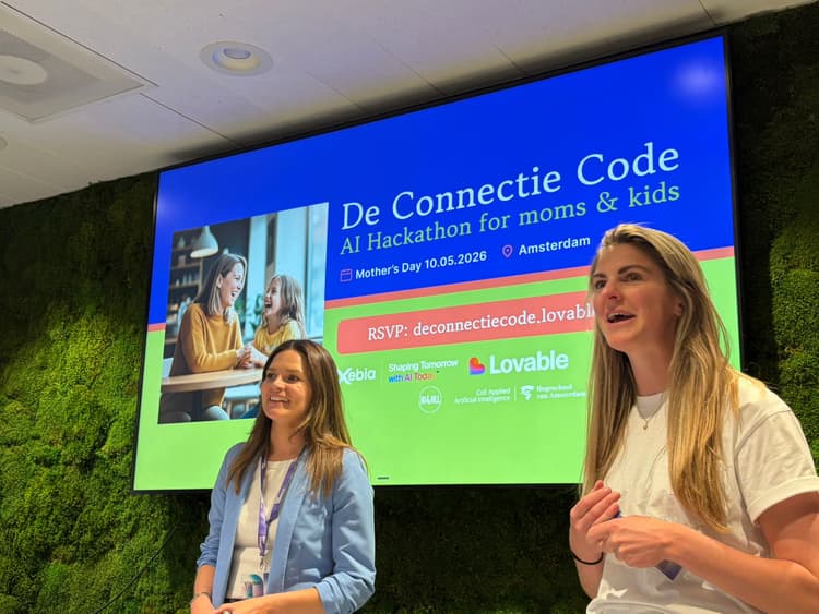 Organisers of De Connectie Code event Marta Strykowska and Judy Dekker